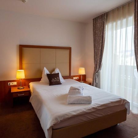Hotel Martinerhof Сан-Лоренцо-ди-Себато Экстерьер фото