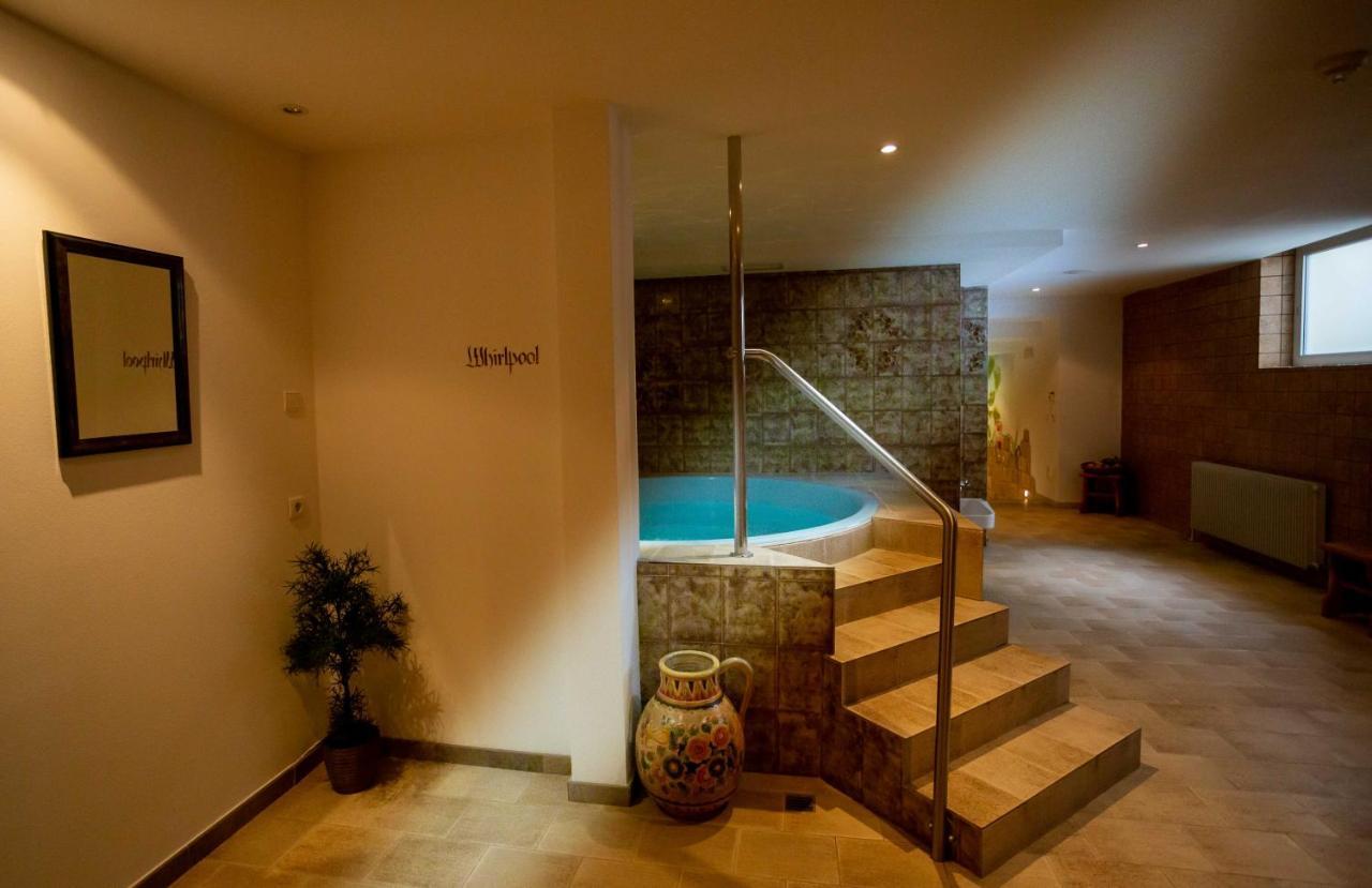 Hotel Martinerhof Сан-Лоренцо-ди-Себато Экстерьер фото